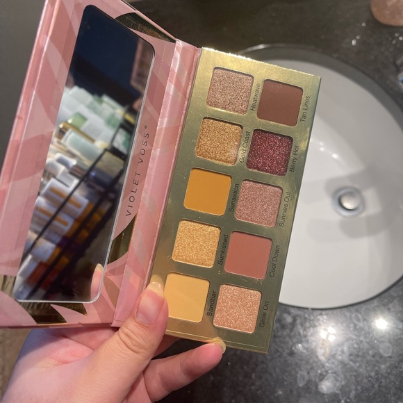 Violet Voss sun kissed eyeshadow palette - Picture 3 of 5